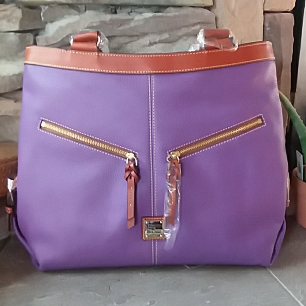 Dooney&Bourke Sara bag